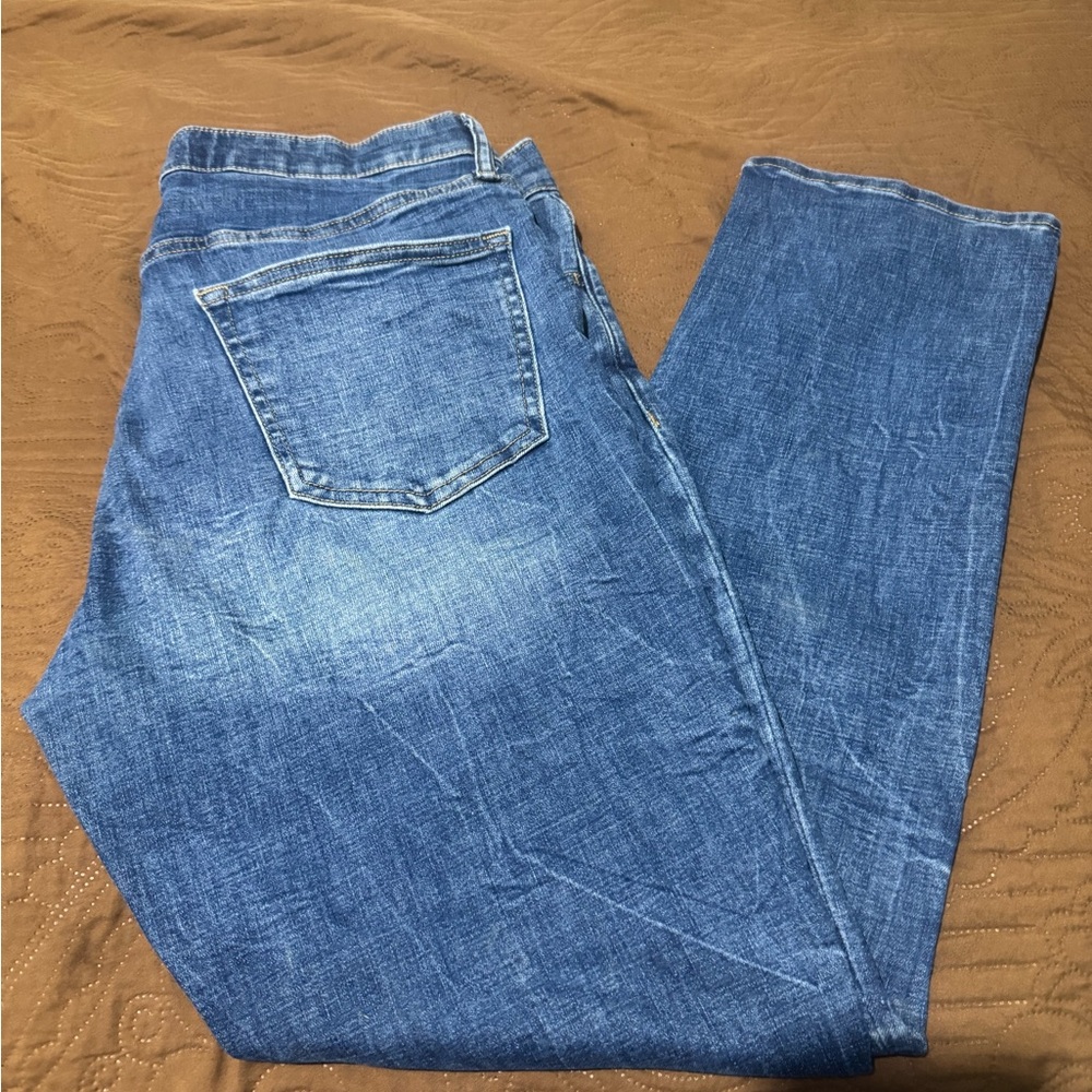 Old Navy Men's Classic Blue Straight Jeans